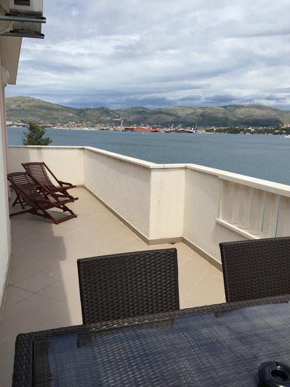 Apartments Villa Plaza Trogir Extérieur photo