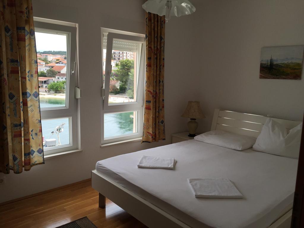 Apartments Villa Plaza Trogir Extérieur photo
