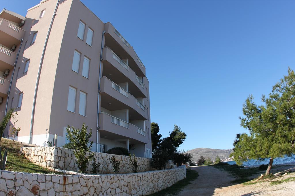 Apartments Villa Plaza Trogir Extérieur photo