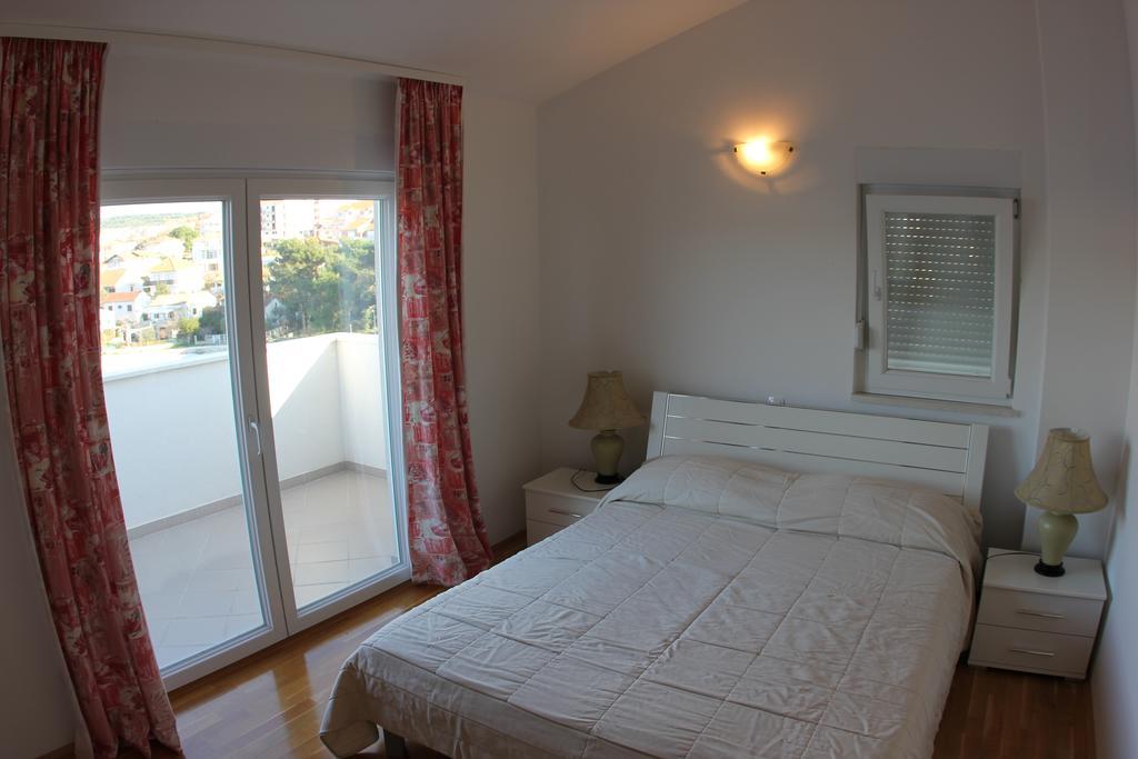 Apartments Villa Plaza Trogir Chambre photo