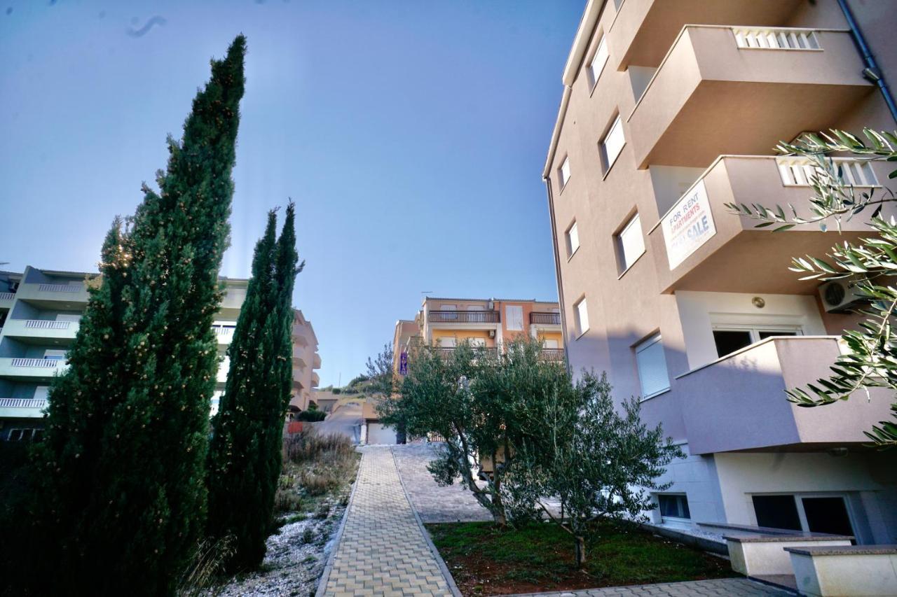 Apartments Villa Plaza Trogir Extérieur photo